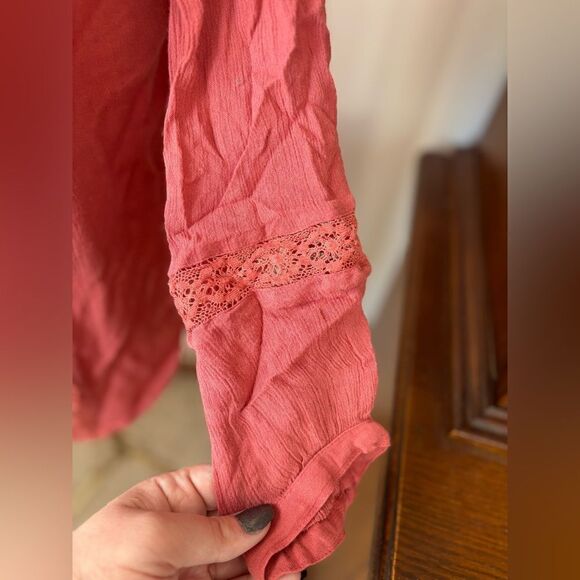 American Eagle lace detail button down top size XS 82% cotton - Picture 7 of 12